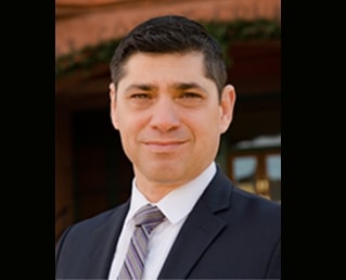Abogado De Inmigración Austin Texas Eduardo Flores