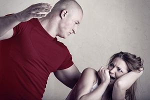 Si Estás Siendo Víctima De Violencia Doméstica No Dudes En Consultar Tus Opciones Gratuitamente Con Lincoln-Goldfinch Law - Abogados de Inmigración