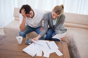 Decide Whether To Work On A Debt Consolidation Or A Chapter Of Bankruptcy