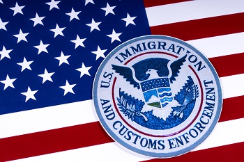 Un Abogado De Lincoln-Golfinch Law Firm Puede Representarle Si Usted Fue Detenido Por Oficiales De ICE En EE.UU.