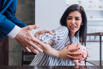 A Chapter 7 Bankruptcy Has Its Benefits But Also Its Conditions When Starting This Type Of Financial Legal Case