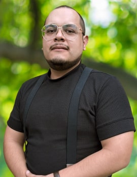 Ernesto Flores Intake Coordinator At Lincoln-Goldfinch Law - Abogados de Inmigración