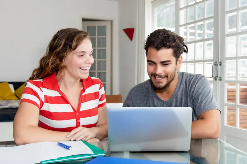 Una apelación exitosa va de la mano con un abogado de inmigración experimentado que le guíe correctamente.