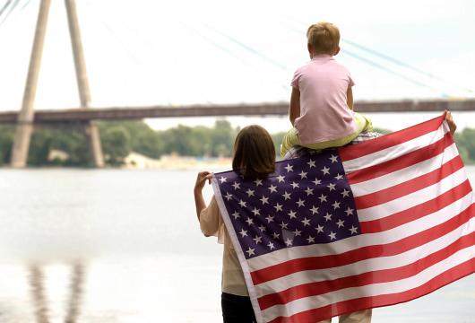 Luchando por las familias inmigrantes: Kate Lincoln-Goldfinch sobre la detención, el debido proceso y la justicia