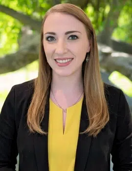 Christina Legal Assistant At Lincoln-Goldfinch Law