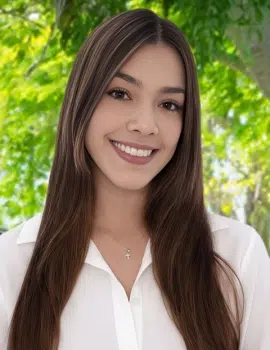 Laura Intake Coordinator At Lincoln-Goldfinch Law